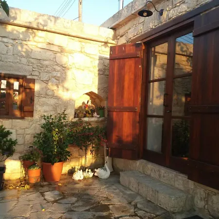 Bed & Breakfast Georgia's House 3*