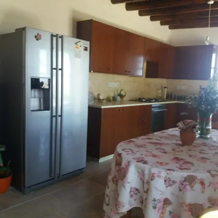 Bed & Breakfast Georgia's House Fyti