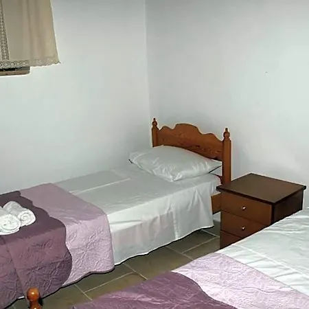 Georgia's House Bed & Breakfast 3*