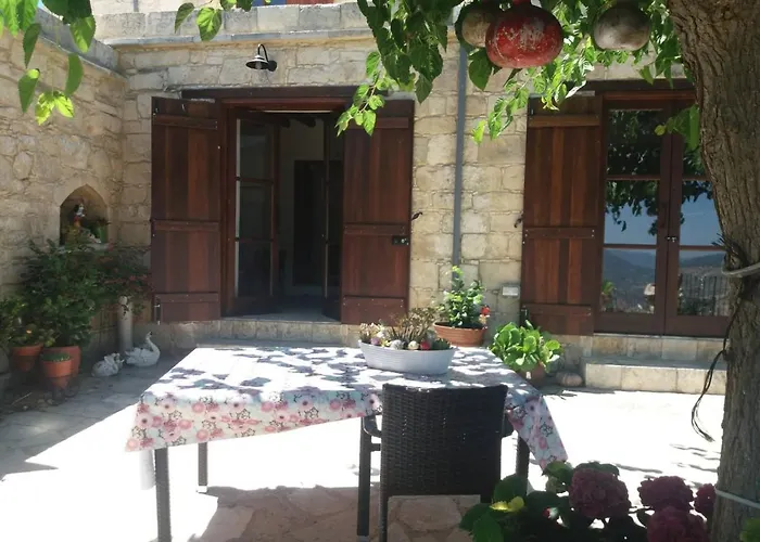 Georgia's House Panzió Fíti