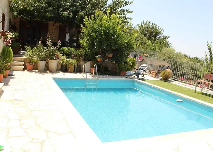 Georgia's House 3* Fyti